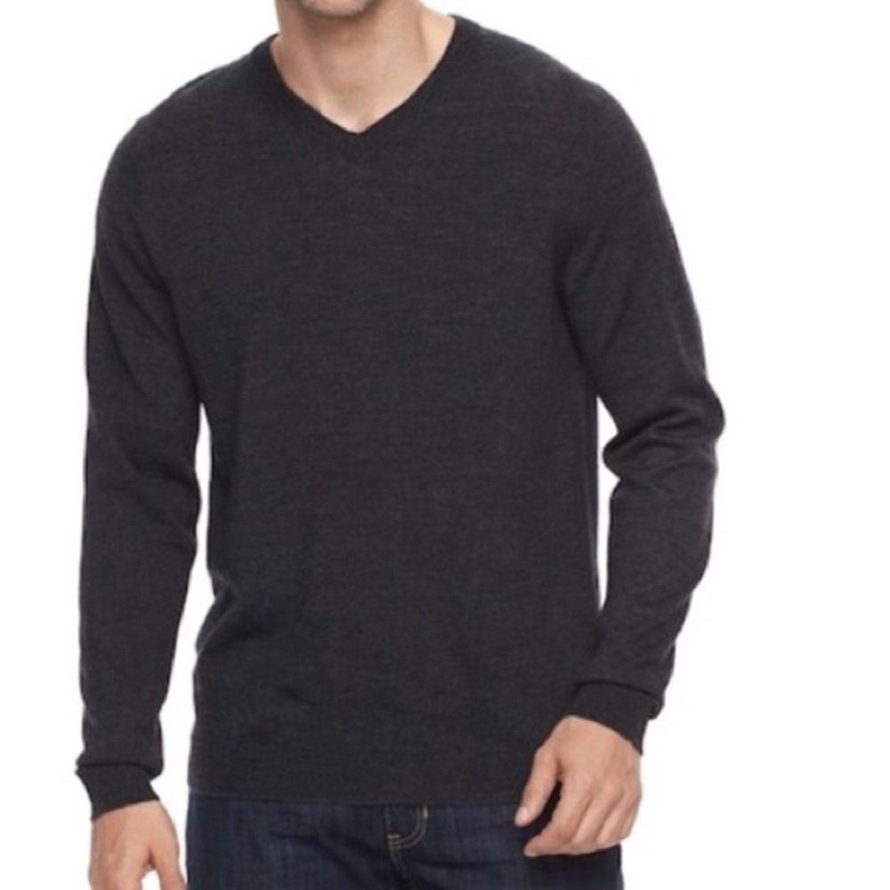 Men’s dark grey vneck slim fit sweater